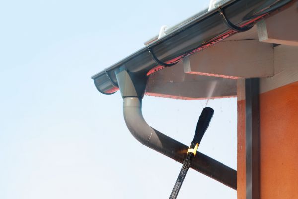 Eaves Power Washing in Marco Island